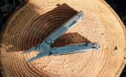 Leatherman Free P2 11 Leatherman Free P2 -Trangia Shop 583 lifestyle1