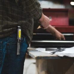 Nebo Big Larry 2 - Taschenlampe -Trangia Shop 6737 gray Lifestyle 7 1800x1800